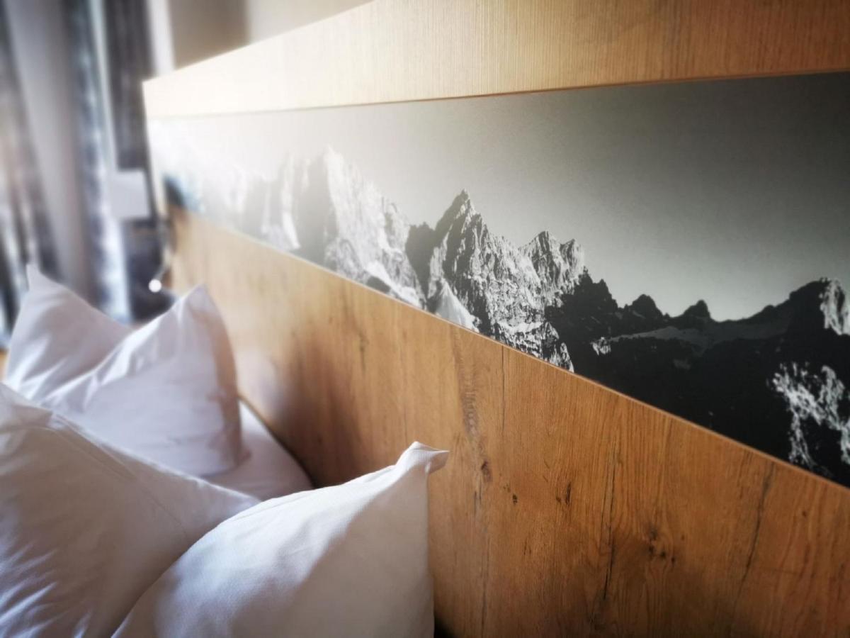 Gasthof & Hotel Zur Post Wallgau Extérieur photo