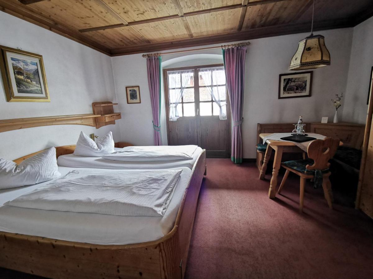 Gasthof & Hotel Zur Post Wallgau Extérieur photo