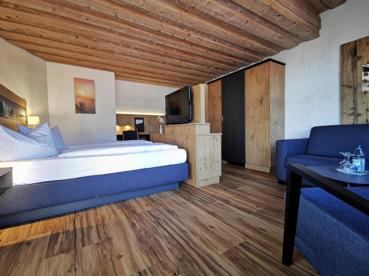 Gasthof & Hotel Zur Post Wallgau Extérieur photo